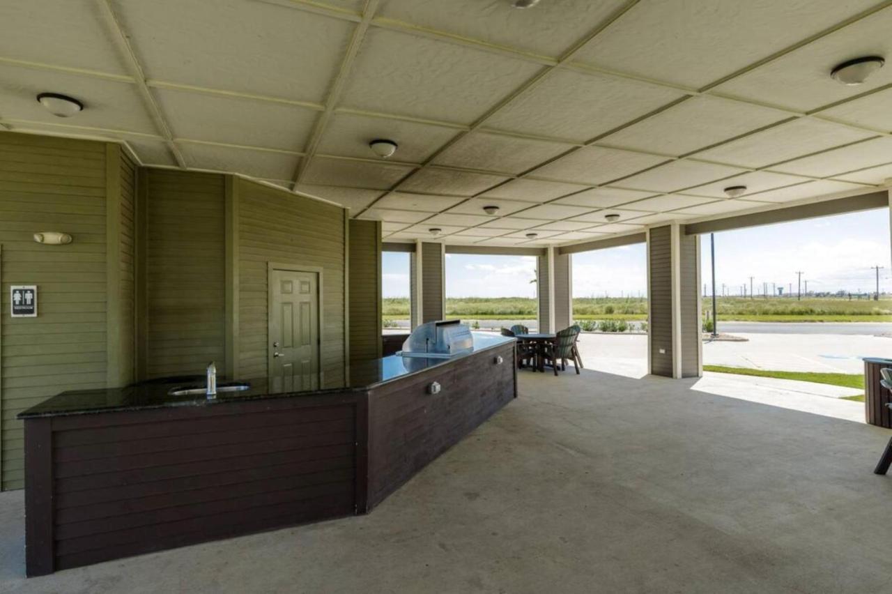 Peaceful Seaside Condo-Walking Path To The Beach Corpus Christi Exterior photo